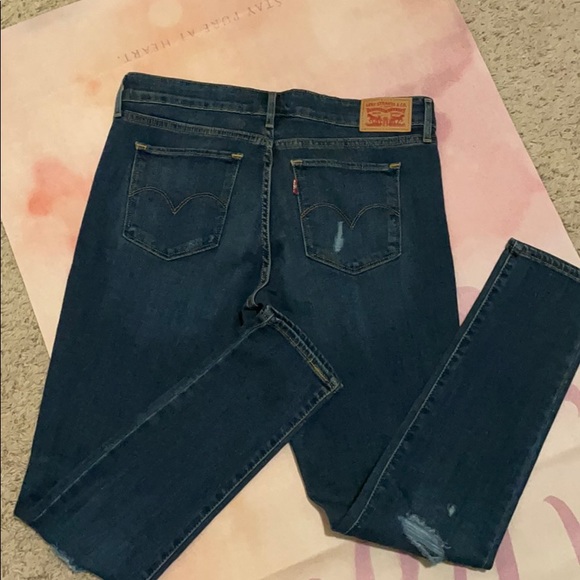 NWT Levi’s 711 skinny dark wash destructed - Picture 2 of 5